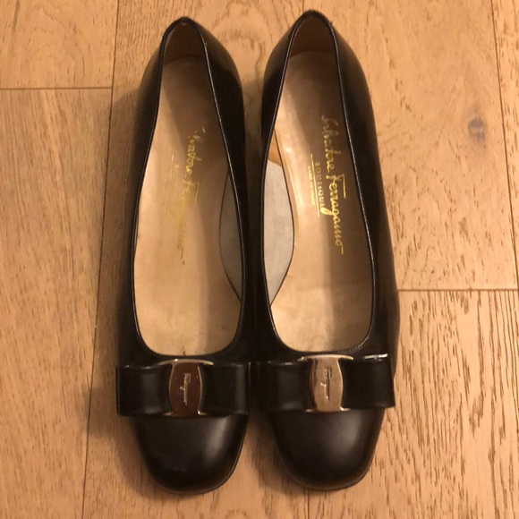 Vintage Salvatore Ferragamo 1” flats - Picture 2 of 5